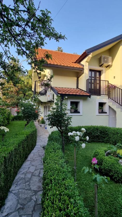 Apartman L&M Cetinje Exterior photo